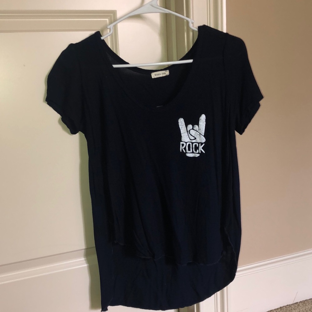 Very dark navy blue T-shirt